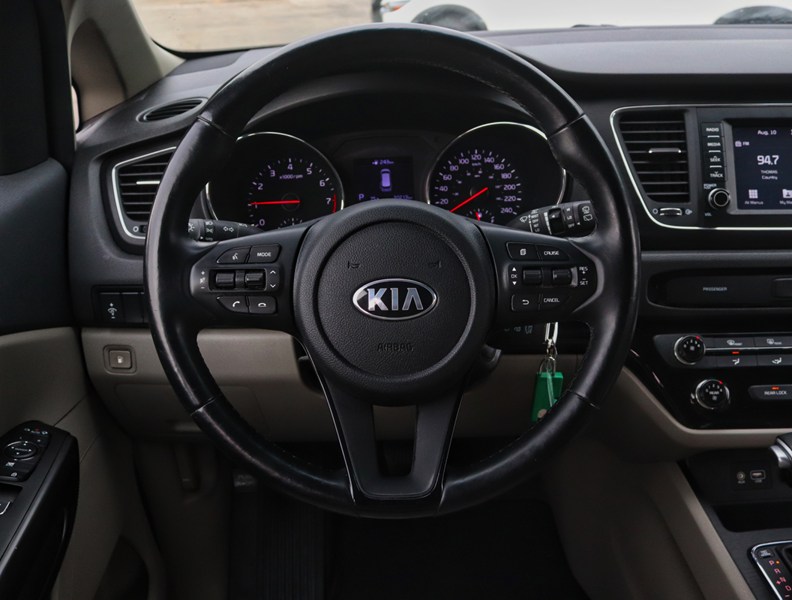 2020 Kia Sedona LX FWD