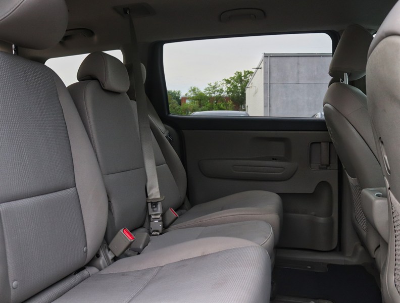 2020 Kia Sedona LX FWD