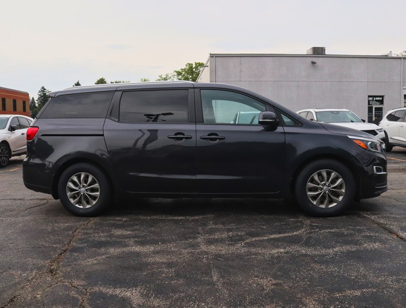 2020 Kia Sedona LX FWD