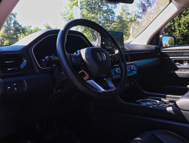 2025 Honda Pilot Touring AWD