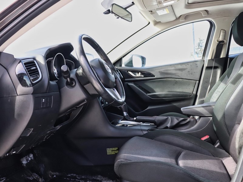 2014 Mazda Mazda3 Sport 4dr HB Sport Auto GS-SKY