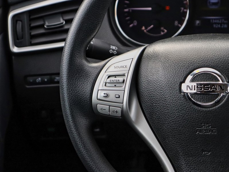 2015 Nissan Rogue AWD 4dr SV