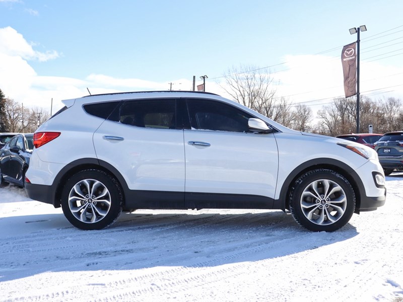 2016 Hyundai Santa Fe Sport AWD 4dr 2.0T Limited