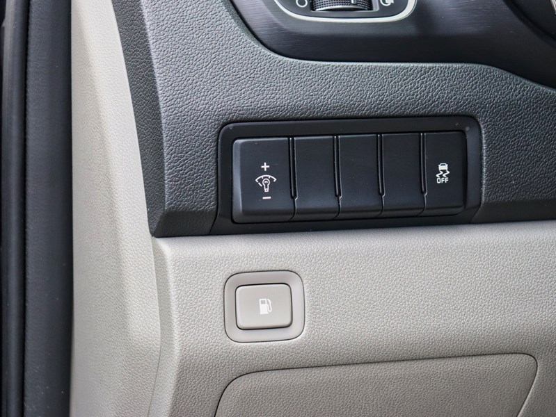 2019 Kia Sedona LX FWD