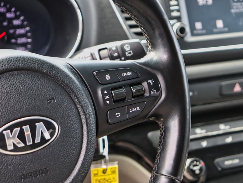 2019 Kia Sedona LX FWD