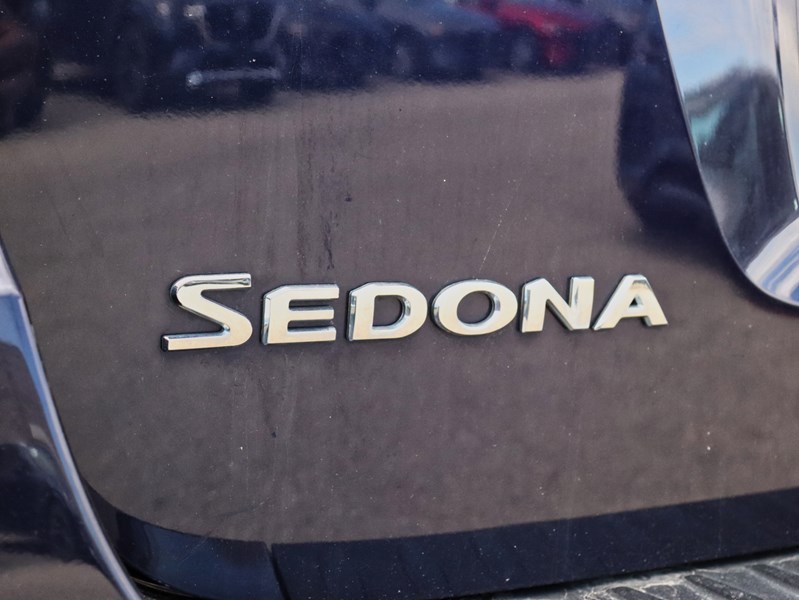 2019 Kia Sedona LX FWD