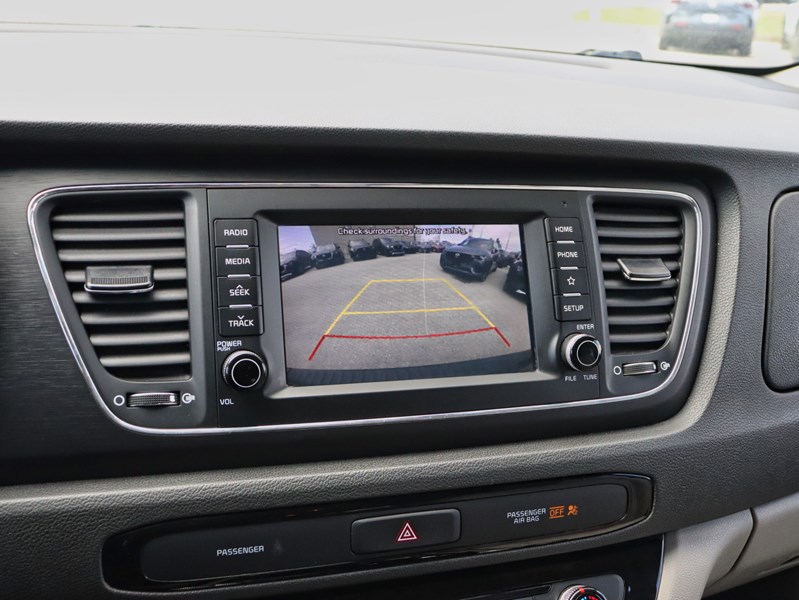 2019 Kia Sedona LX FWD