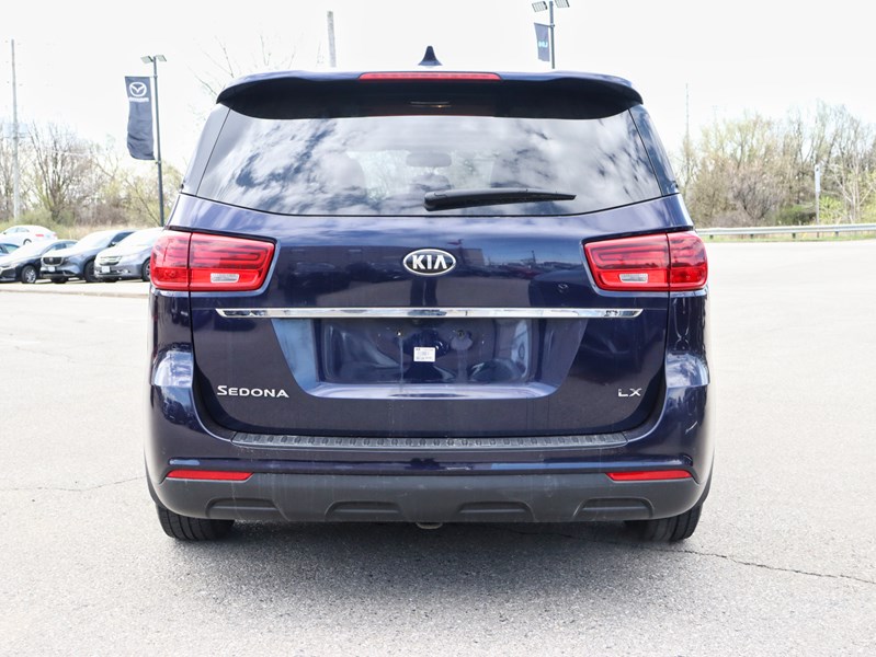 2019 Kia Sedona LX FWD