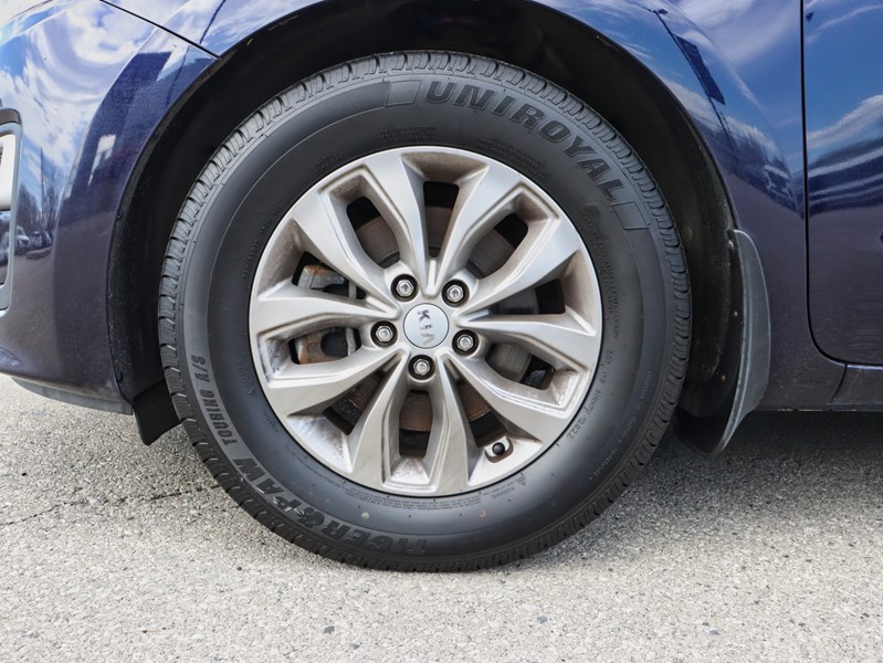 2019 Kia Sedona LX FWD