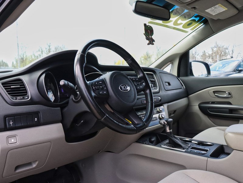 2019 Kia Sedona LX FWD