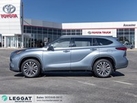 2023 Toyota Highlander Hybrid Hybrid PLATINUM AWD