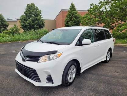 2019 Toyota Sienna LE 8-Passenger FWD
