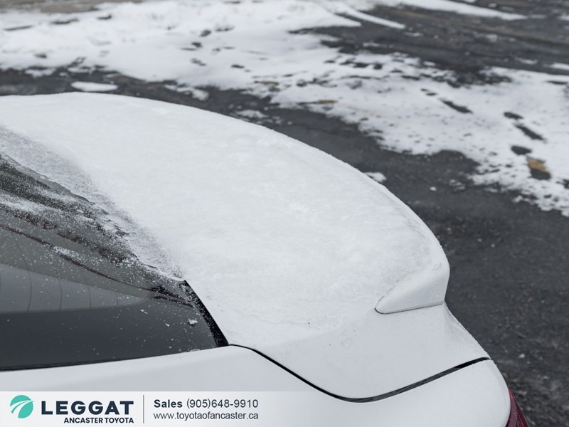 2024 Toyota Camry SE Auto