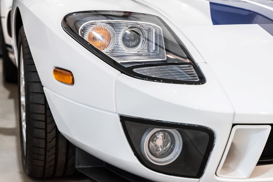 2005 Ford Thunderbird 2dr Cpe