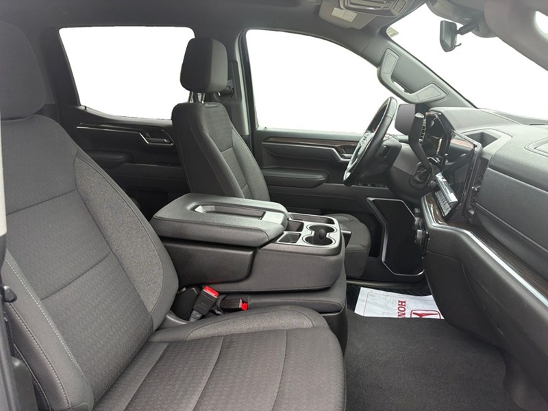 2025 Chevrolet Silverado 1500 4WD Crew Cab 147
