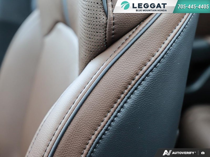 2025 Honda Pilot Touring AWD|Low KM|Accident Free