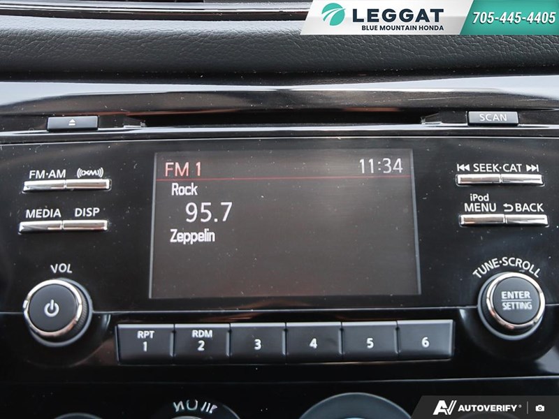 2017 Nissan Rogue FWD 4dr SV