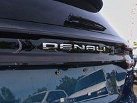 2024 GMC Acadia AWD 4dr Denali