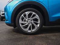 2027 Chevrolet Bolt FWD 4dr LT