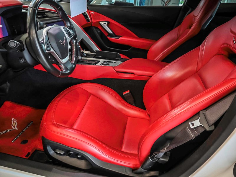 2015 Chevrolet Corvette 2dr Stingray Z51 Cpe w/3LT