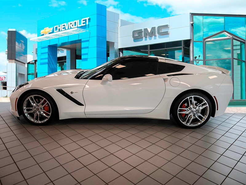2015 Chevrolet Corvette 2dr Stingray Z51 Cpe w/3LT