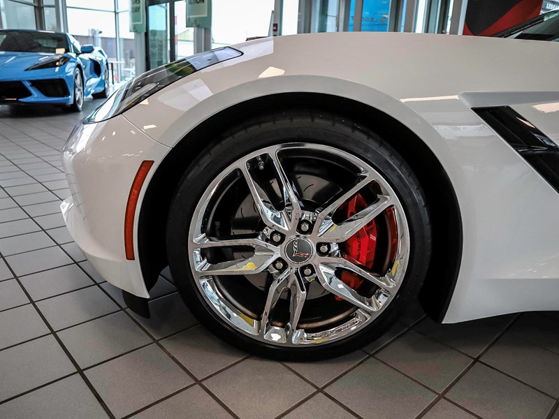 2015 Chevrolet Corvette 2dr Stingray Z51 Cpe w/3LT