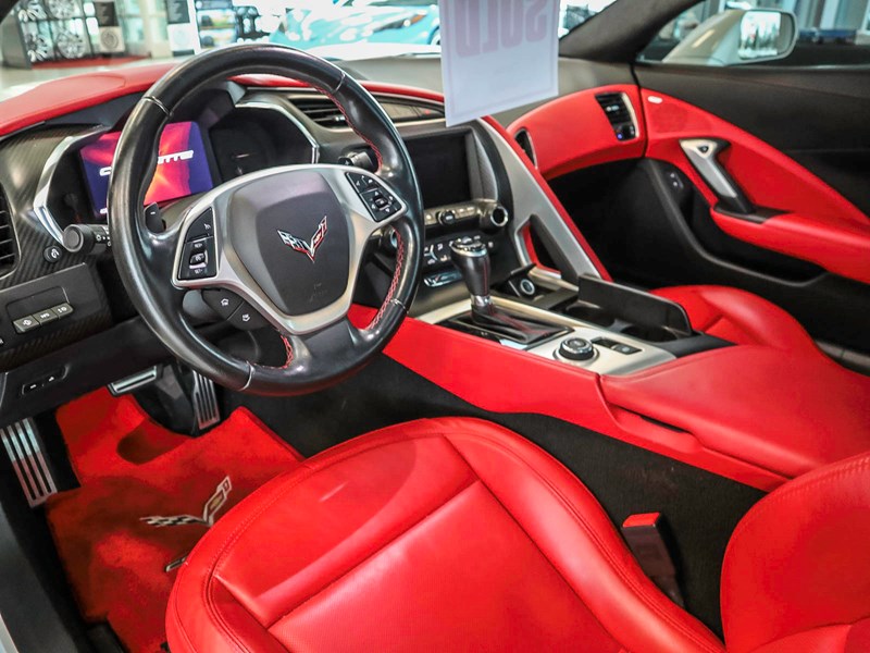 2015 Chevrolet Corvette 2dr Stingray Z51 Cpe w/3LT