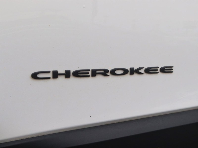 2016 Jeep Cherokee LIMITED | 4WD | SAFETYINCL | ONLY56000KMS | MINT!