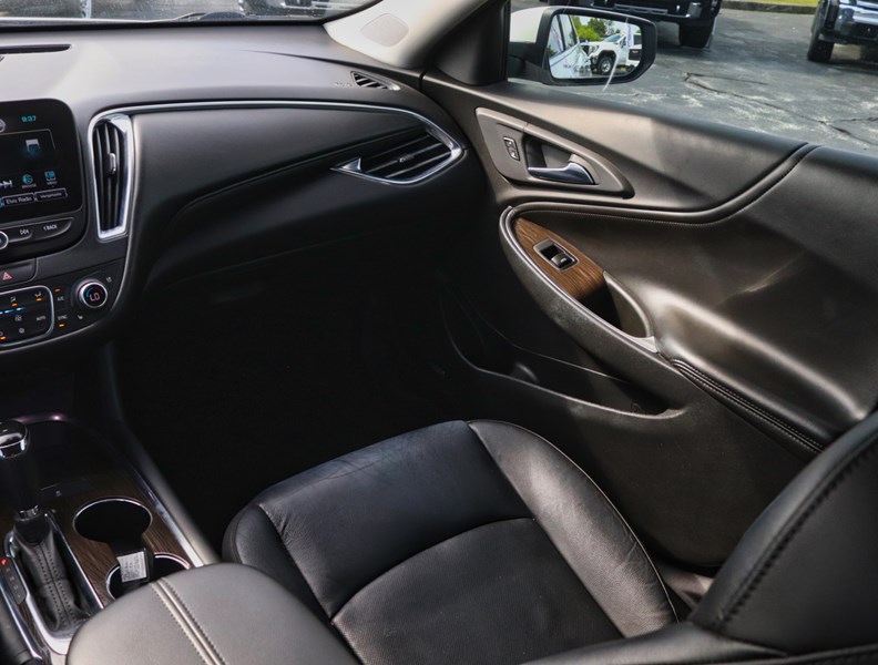 2018 Chevrolet Malibu 4dr Sdn Premier w/2LZ