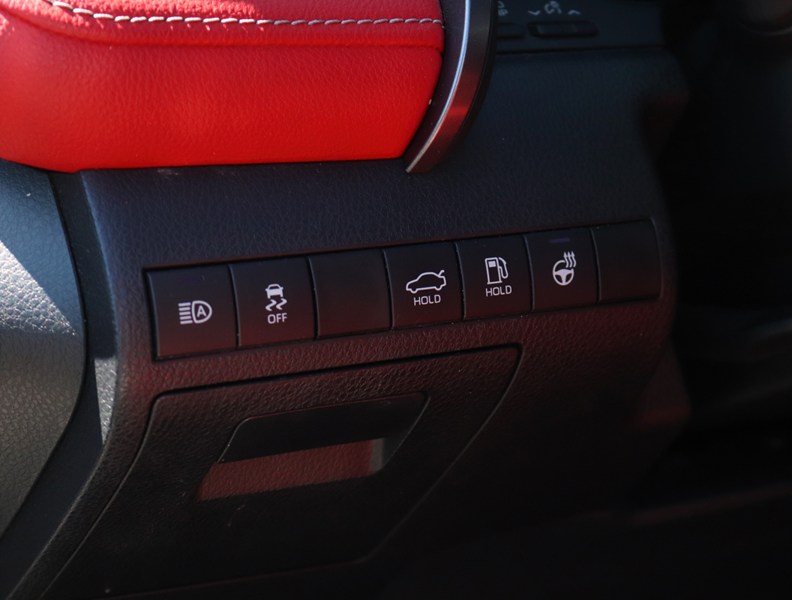 2021 Toyota Camry XSE Auto
