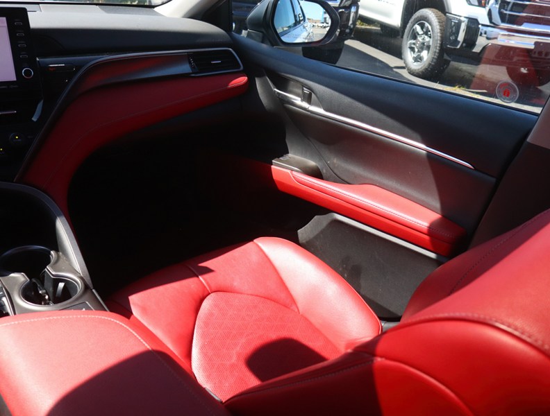 2021 Toyota Camry XSE Auto