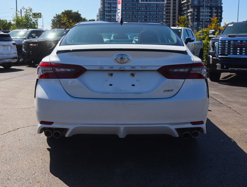 2021 Toyota Camry XSE Auto