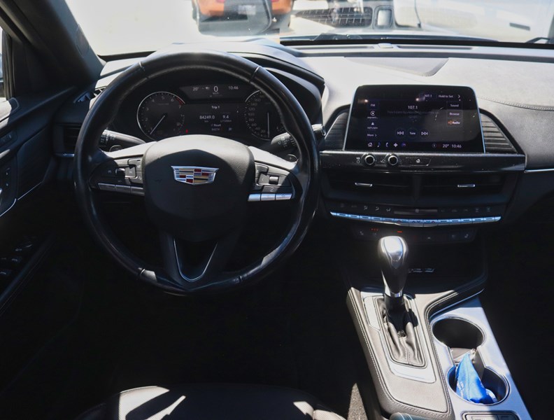 2022 Cadillac CT4 4dr Sdn Premium Luxury
