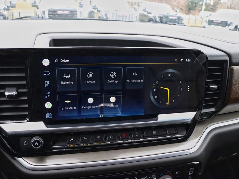 2022 Chevrolet Silverado 1500 4WD Crew Cab 147