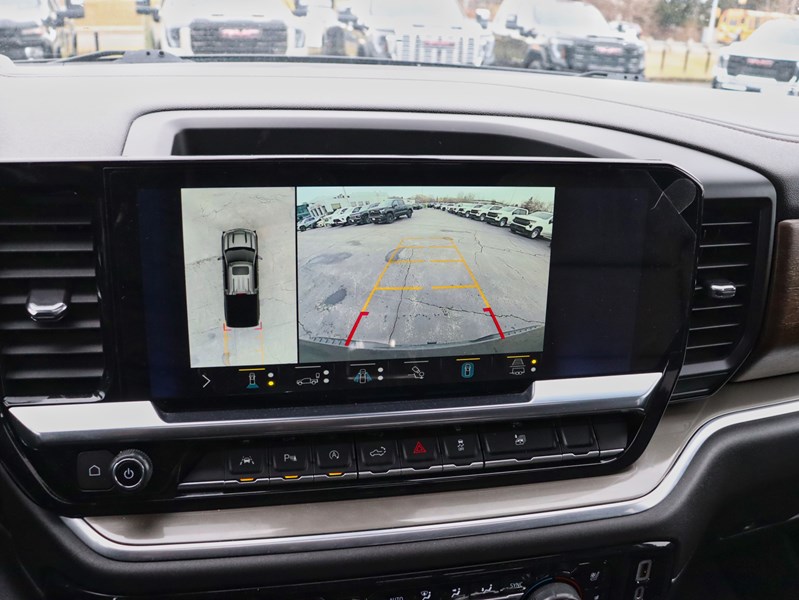 2022 Chevrolet Silverado 1500 4WD Crew Cab 147