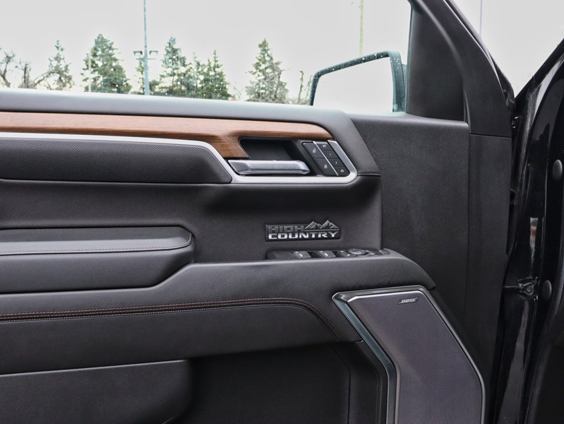 2022 Chevrolet Silverado 1500 4WD Crew Cab 147