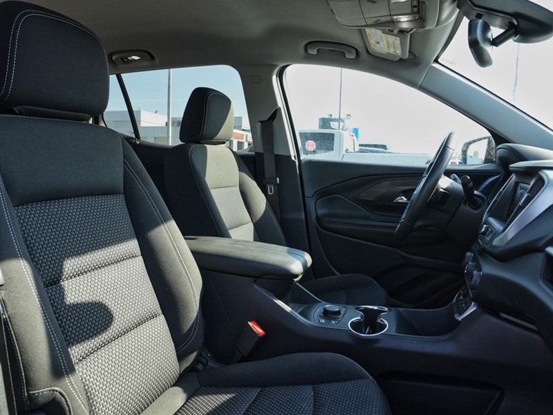 2022 GMC Terrain FWD 4dr SLE
