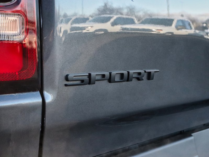 2022 RAM 1500 Sport 4x4 Crew Cab 5'7