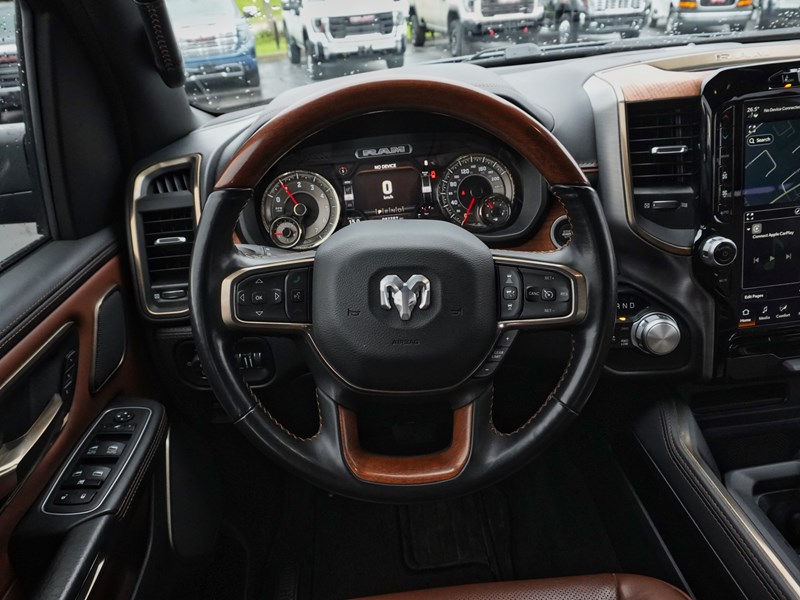 2022 RAM 1500 Limited Longhorn 4x4 Crew Cab 5'7