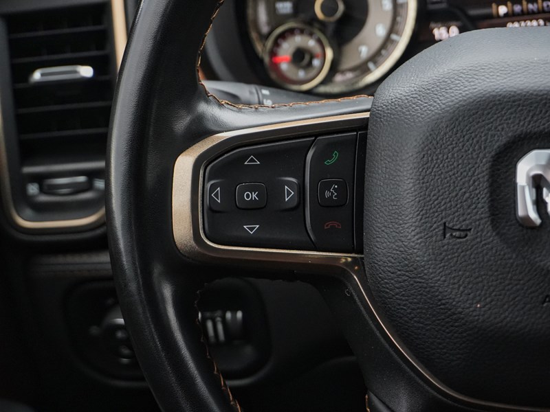 2022 RAM 1500 Limited Longhorn 4x4 Crew Cab 5'7