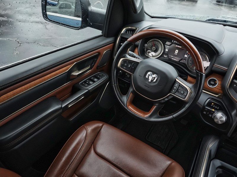 2022 RAM 1500 Limited Longhorn 4x4 Crew Cab 5'7
