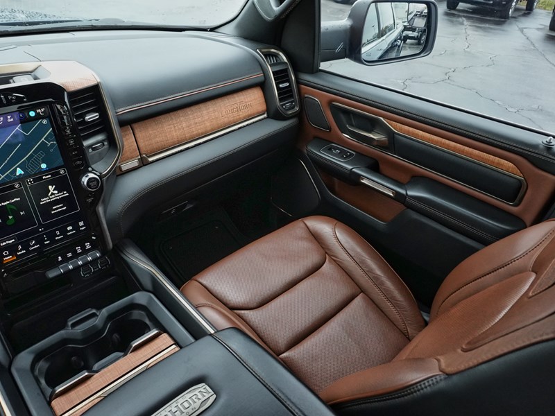 2022 RAM 1500 Limited Longhorn 4x4 Crew Cab 5'7