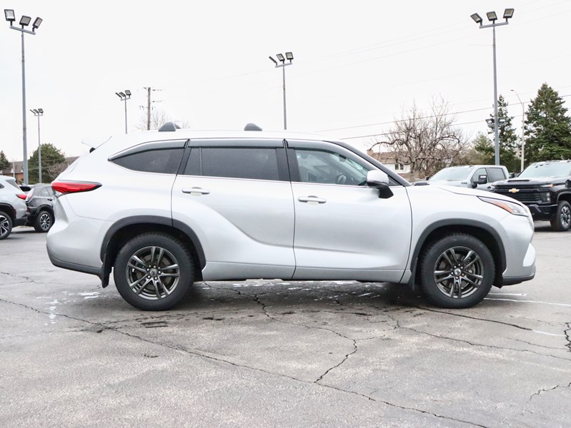 2022 Toyota Highlander XLE AWD