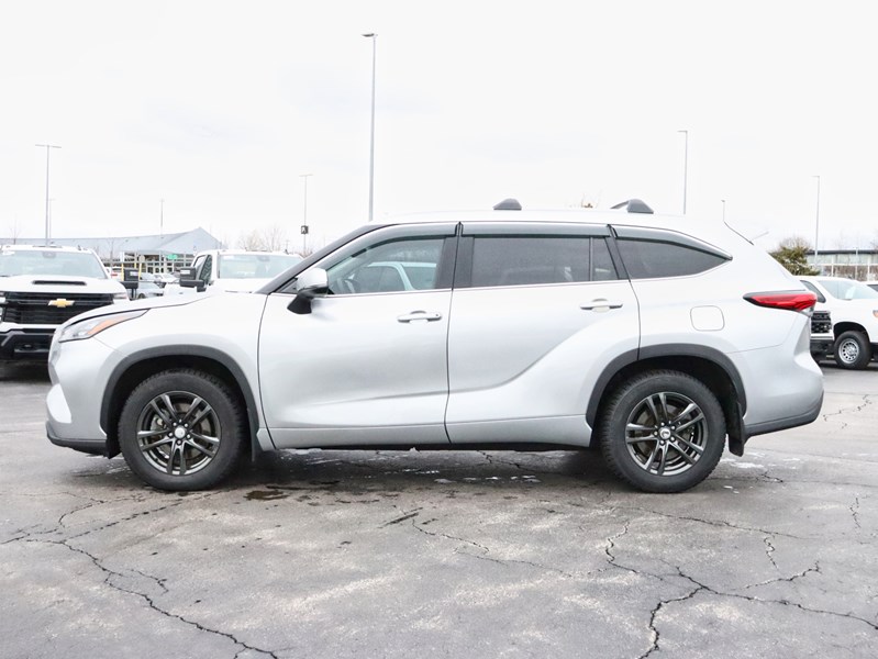 2022 Toyota Highlander XLE AWD
