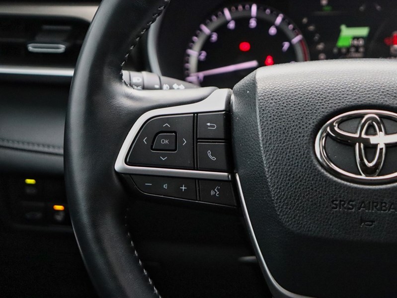 2022 Toyota Highlander XLE | NEWBRAKES | 2SETSOFTIRES | 1OWNER | NOCLAIMS