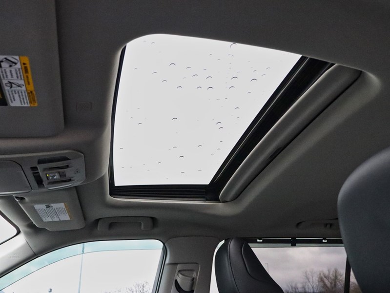 2022 Toyota Highlander XLE | NEWBRAKES | 2SETSOFTIRES | 1OWNER | NOCLAIMS