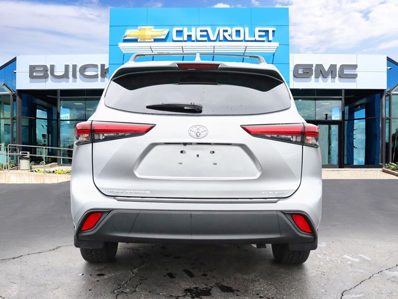 2022 Toyota Highlander XLE | NEWBRAKES | 2SETSOFTIRES | 1OWNER | NOCLAIMS