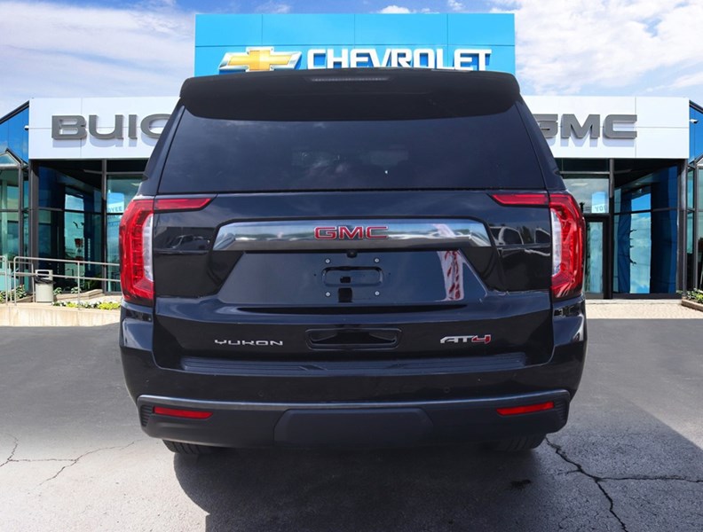 2023 GMC Yukon 4WD 4dr AT4