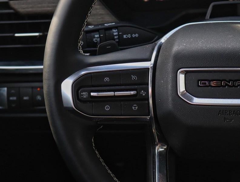 2024 GMC Acadia AWD 4dr Denali