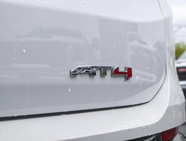 2024 GMC Terrain AWD 4dr AT4